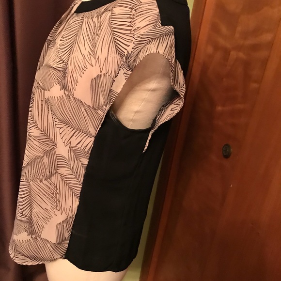 Forever 21 Top - Picture 4 of 7